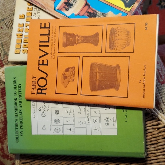 💥SOLD💥"8"Pottery Reference Books"Vintage Pottery" - Picture 3 of 6